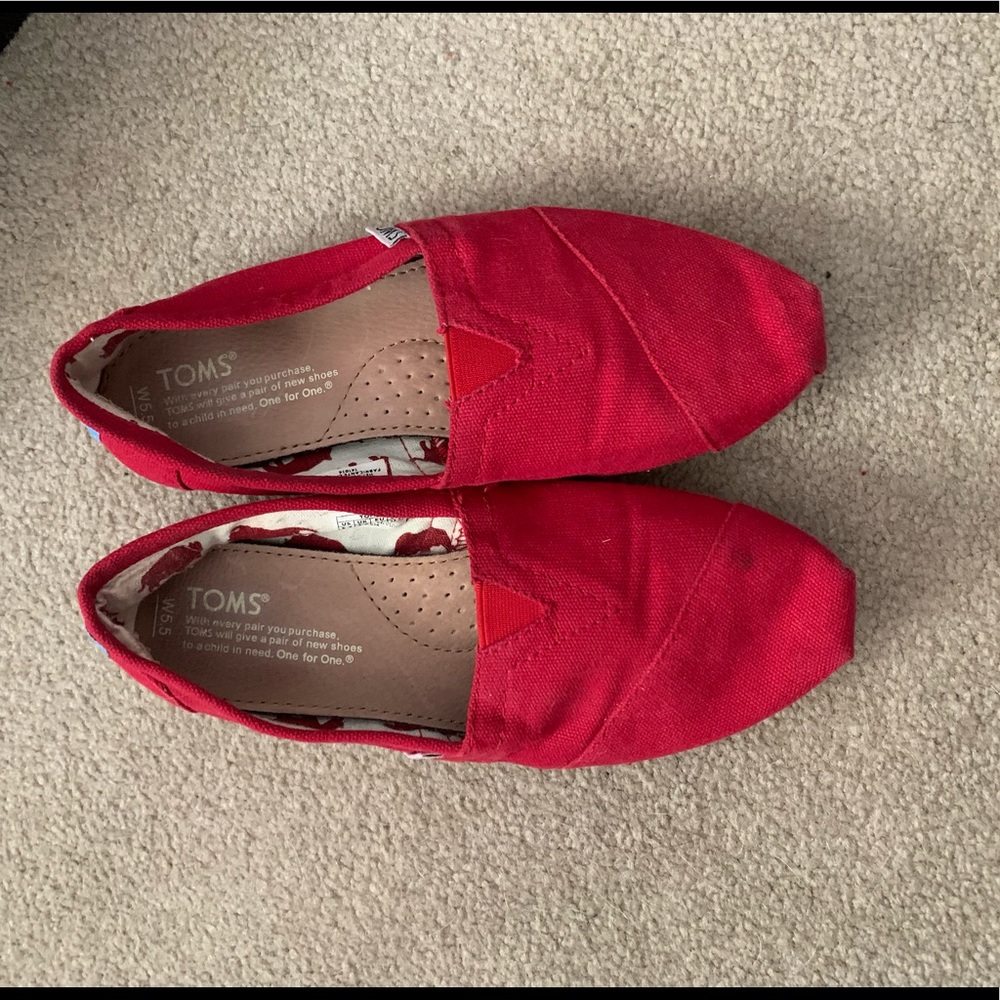 Red Toms, size 5.5